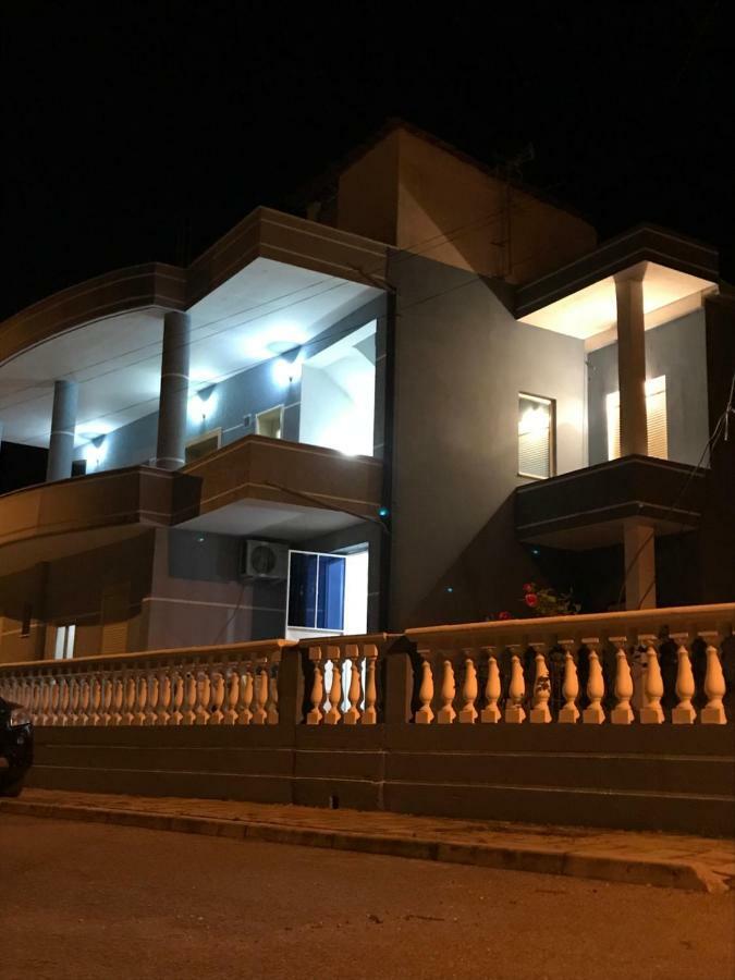 Apartamento Kristeo Vlorë Exterior foto